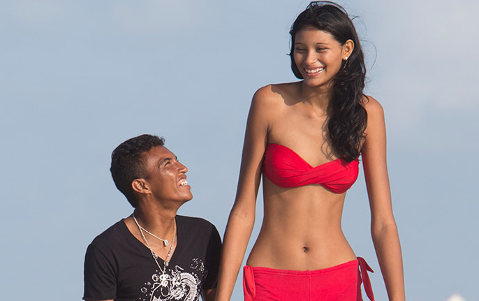 THE TALLEST GIRL IN THE WORLD HAS FOUND A BOYFRIEND